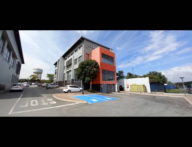 186M² OFFICE TO LET IN BRYANSTON